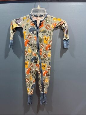 Little sleepies zippy sz 12-18